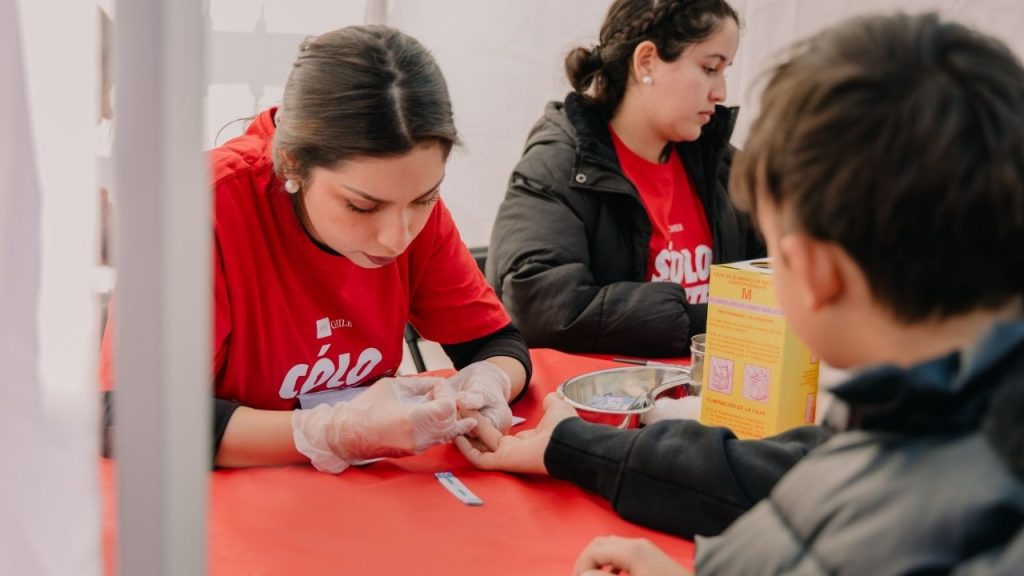 Colombia registra hasta 15,9 casos de sífilis por cada 100.000 habitantes y la infección representa el 6,1% de los nuevos diagnósticos de ITS. Foto: AIDS Healthcare Foundation (AHF)